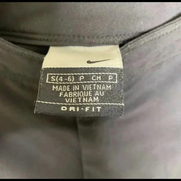 Nike Dri-FIT Black Capri Jogger Pants – Women’s Size Small (4–6) - Picture 3 of 10